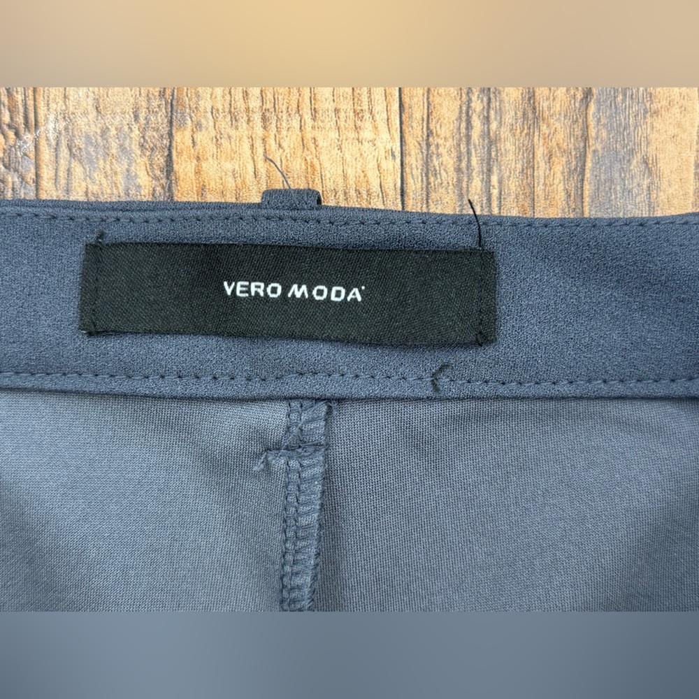 Vero Moda Women’s Slim Straight, Flat Front Dress Pants, Size M/30, Ombré Blue - Picture 11 of 13